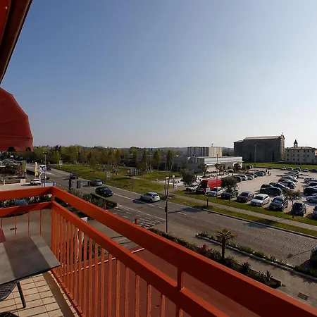 Primavera Готель
